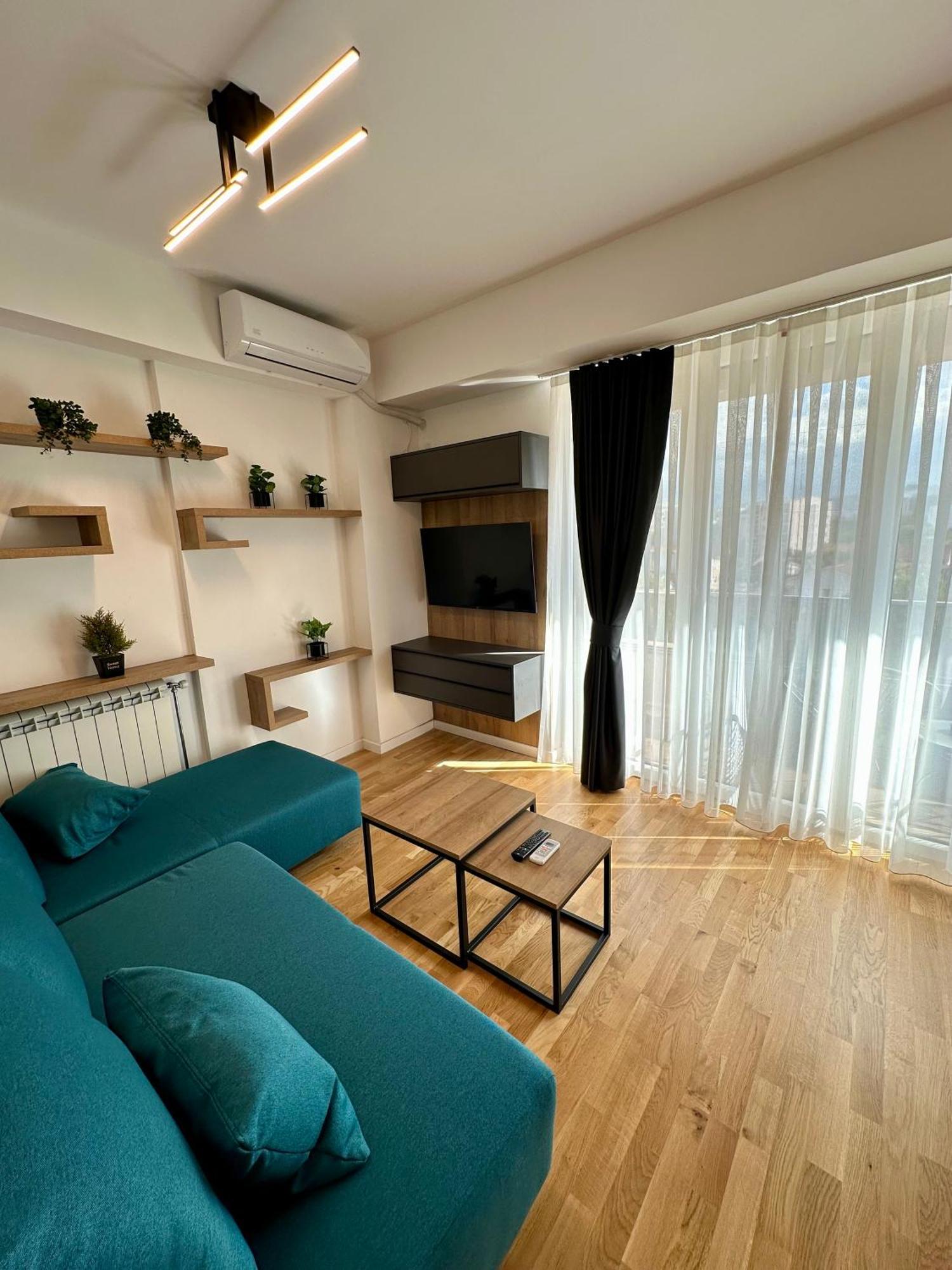 Downtown Riverside Apartments Skopje Esterno foto