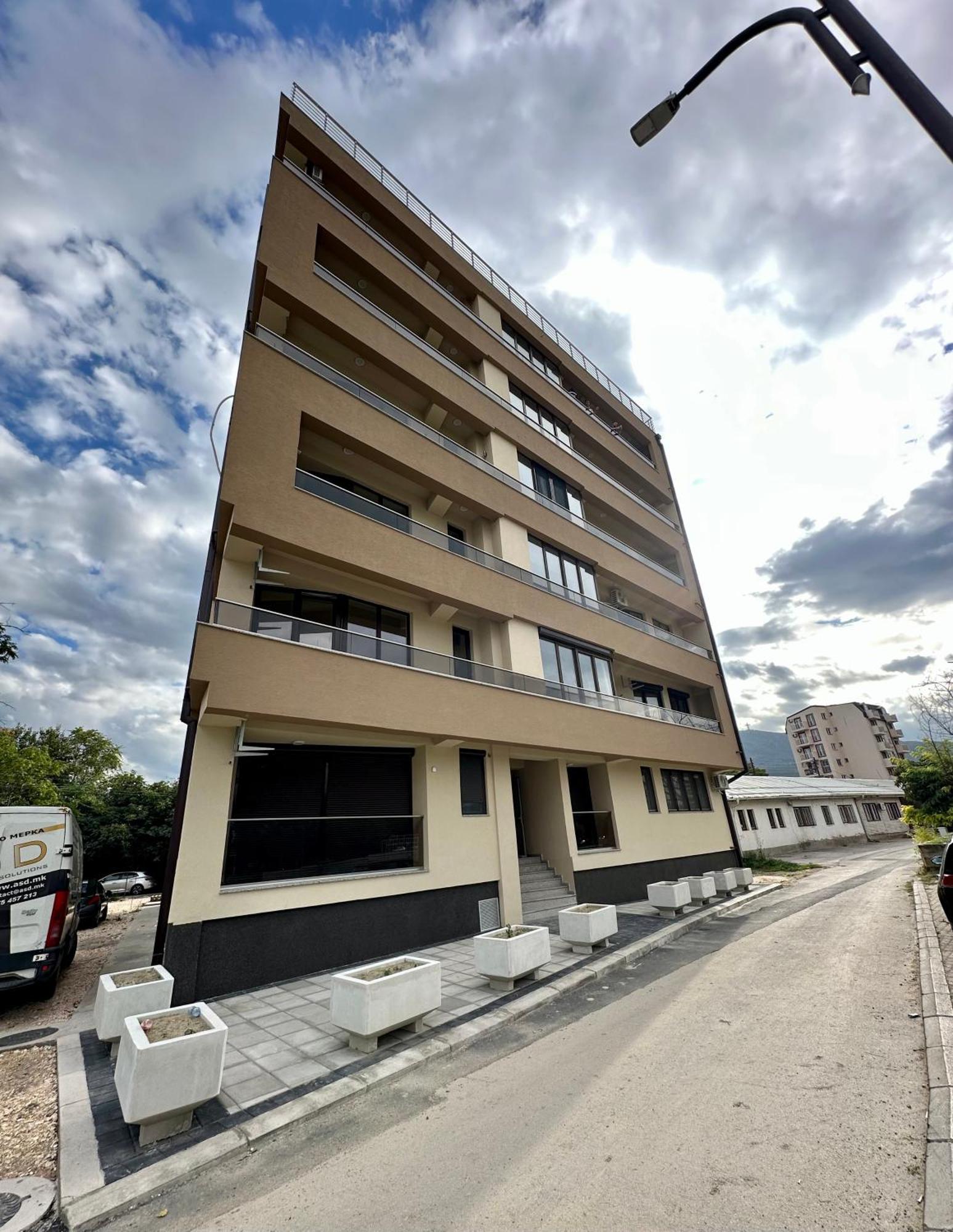 Downtown Riverside Apartments Skopje Esterno foto